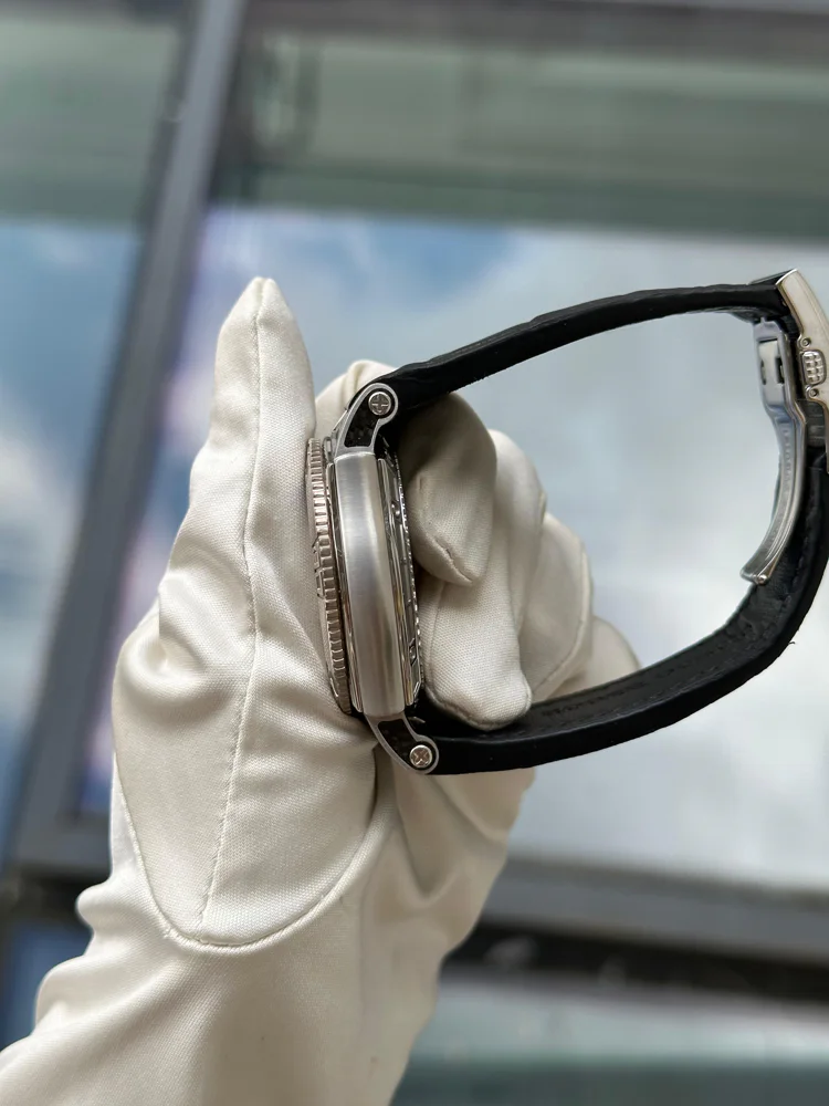 Roger Dubuis Easy Diver Steel and White Gold Bezel with Papers